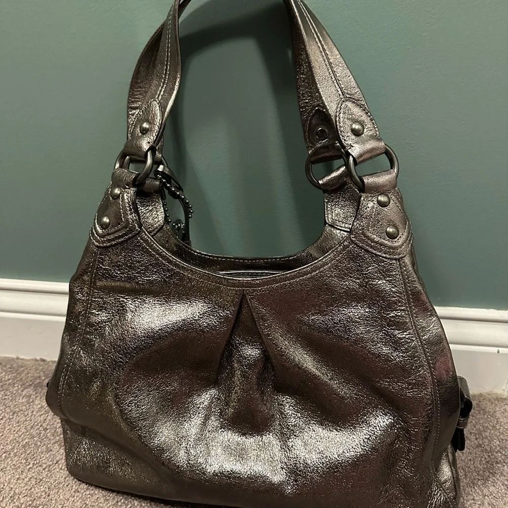 Coach Maggie metallic gunmetal shoulder bag - Picture 2 of 9